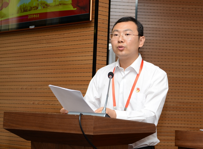 朱永宽同志作团委工作报告